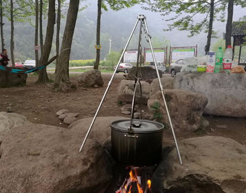 Camping outdoor campfire tripod